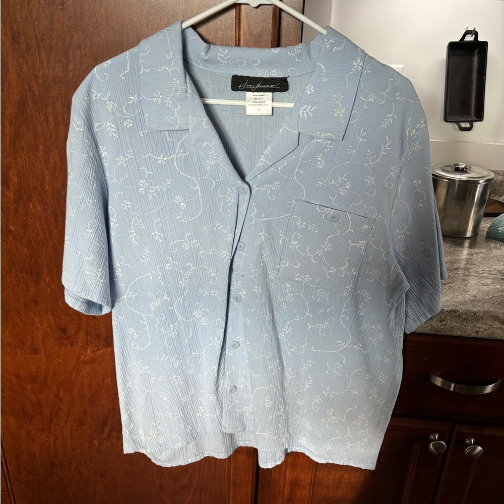White and Blue floral button up!! size L
